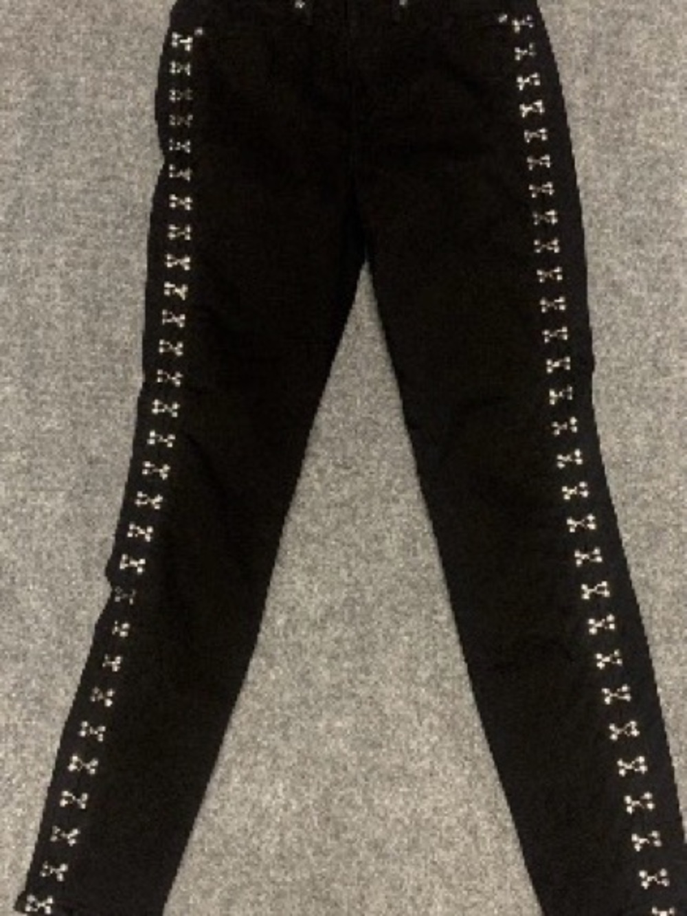Good American Black Skinny Jeans with Silver Stud Side Detail 4/27